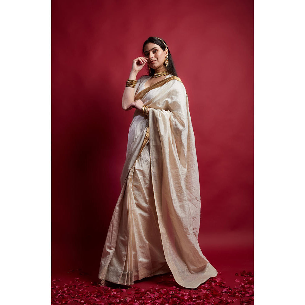 Vinusto Pre-Stitched Stripe Saree with Embroidered Lace and Stitched Blouse