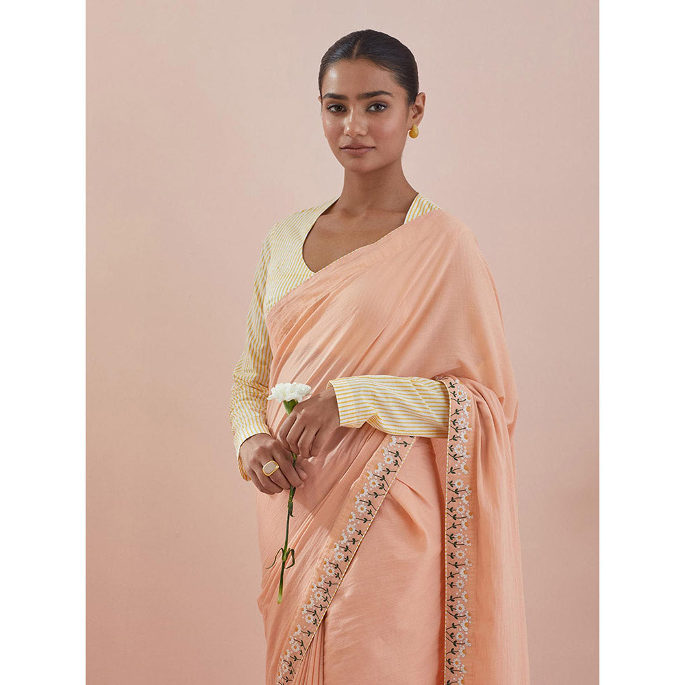 Vinusto Embroidered Cotton Saree In Peach