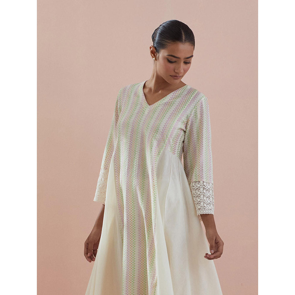 Vinusto Off White Anarkali with Pant and Dupatta (Set of 3)