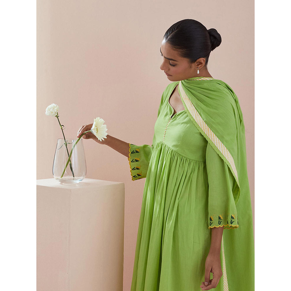 Vinusto Green Anarkali with Pant and Dupatta (Set of 3)