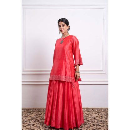 Vinusto Chanderi Handloom Pink Skirt with Short Kurta (Set of 2)