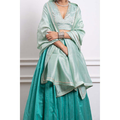 Vinusto Chanderi Embroidered Zari Blouse with Lehenga and Dupatta (Set of 3)