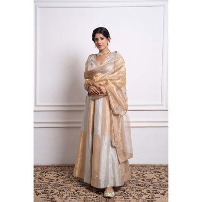 Vinusto Chanderi Embroidered Tissue Zari Blouse with Lehenga and Dupatta (Set of 3)