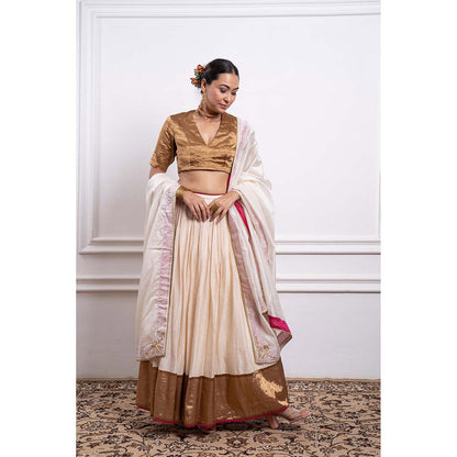 Vinusto Chanderi Embroidered Zari Blouse with Lehenga and Dupatta (Set of 3)