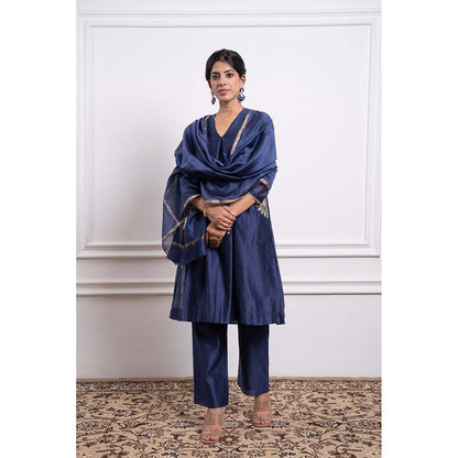 Vinusto Chanderi Embroidered Kurta with Pant and Dupatta (Set of 3)