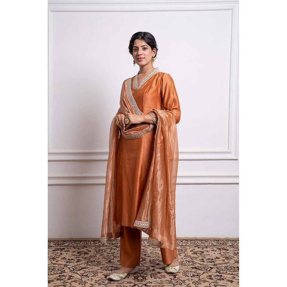 Vinusto Chanderi Handloom Embroidered Straight Kurta with Pant and Dupatta (Set of 3)