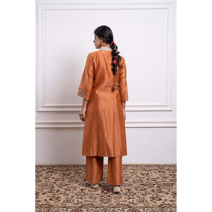 Vinusto Chanderi Handloom Embroidered Straight Kurta with Pant and Dupatta (Set of 3)