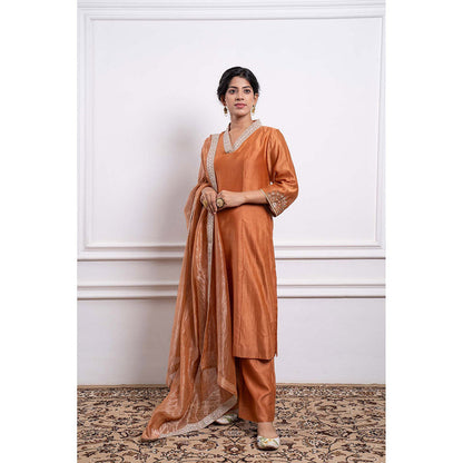 Vinusto Chanderi Handloom Embroidered Straight Kurta with Pant and Dupatta (Set of 3)