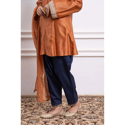 Vinusto Chanderi Zari Embroidered Kurta with Pant and Dupatta (Set of 3)