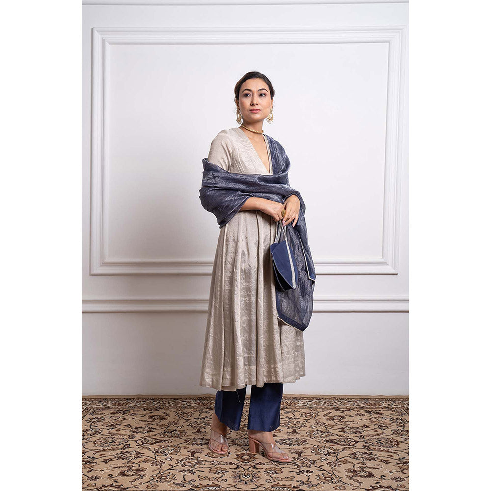 Vinusto Chanderi Handloom Zari Solid Anarkali with Pant and Dupatta (Set of 3)