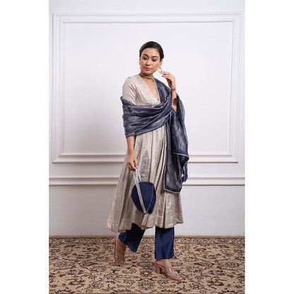 Vinusto Chanderi Handloom Zari Solid Anarkali with Pant and Dupatta (Set of 3)