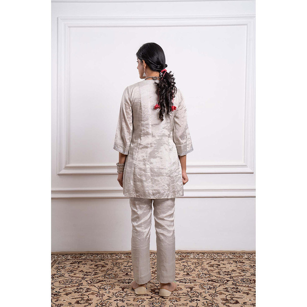 Vinusto Embroidered Zari Silk Wrap Kurta with Pant (Set of 2)