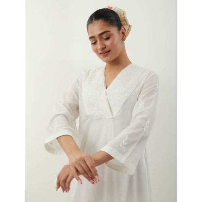 Vinusto White Chikankari A-Line Kurta with Slip and Pant
