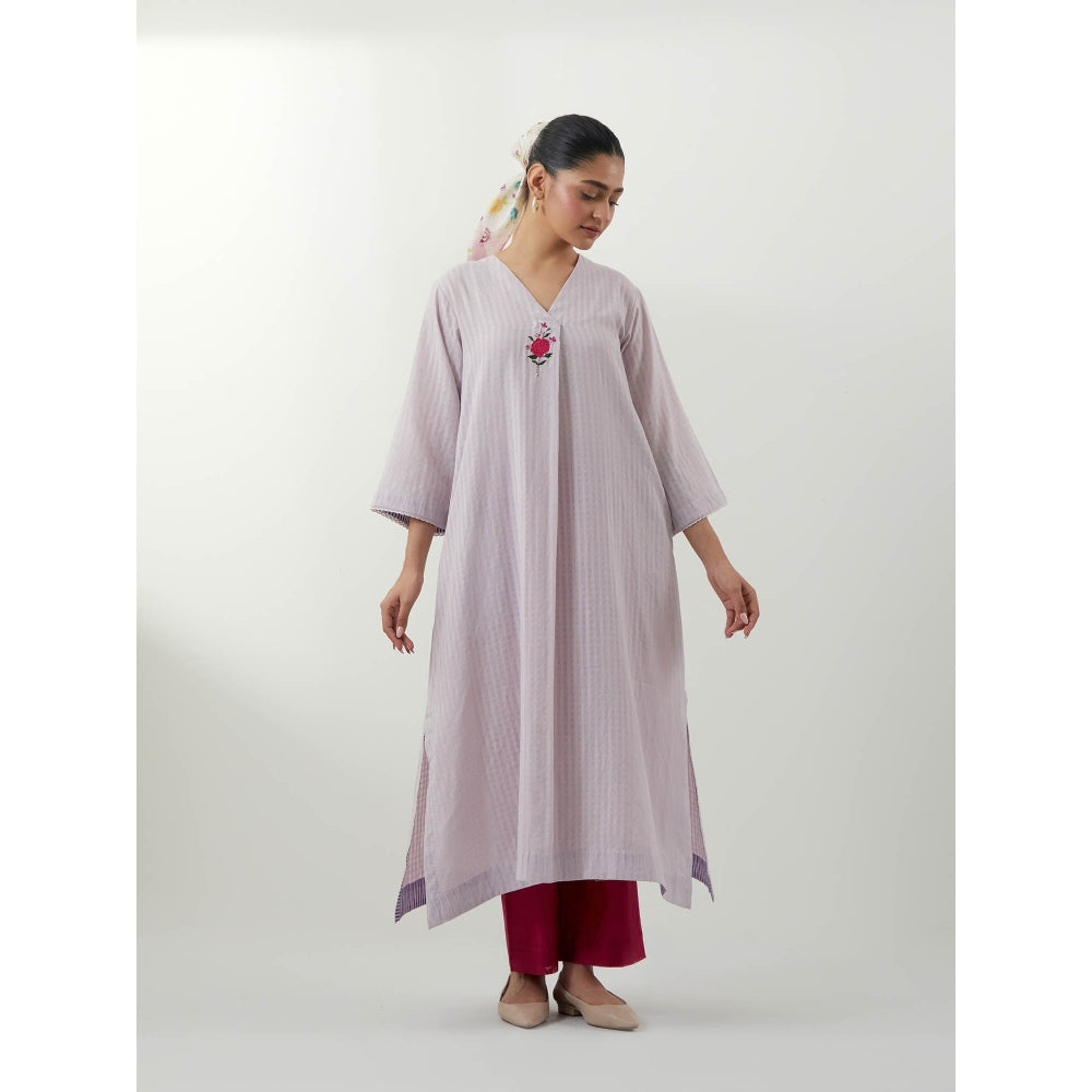 Vinusto Lavender Embroidered Loose Kurta with Pant