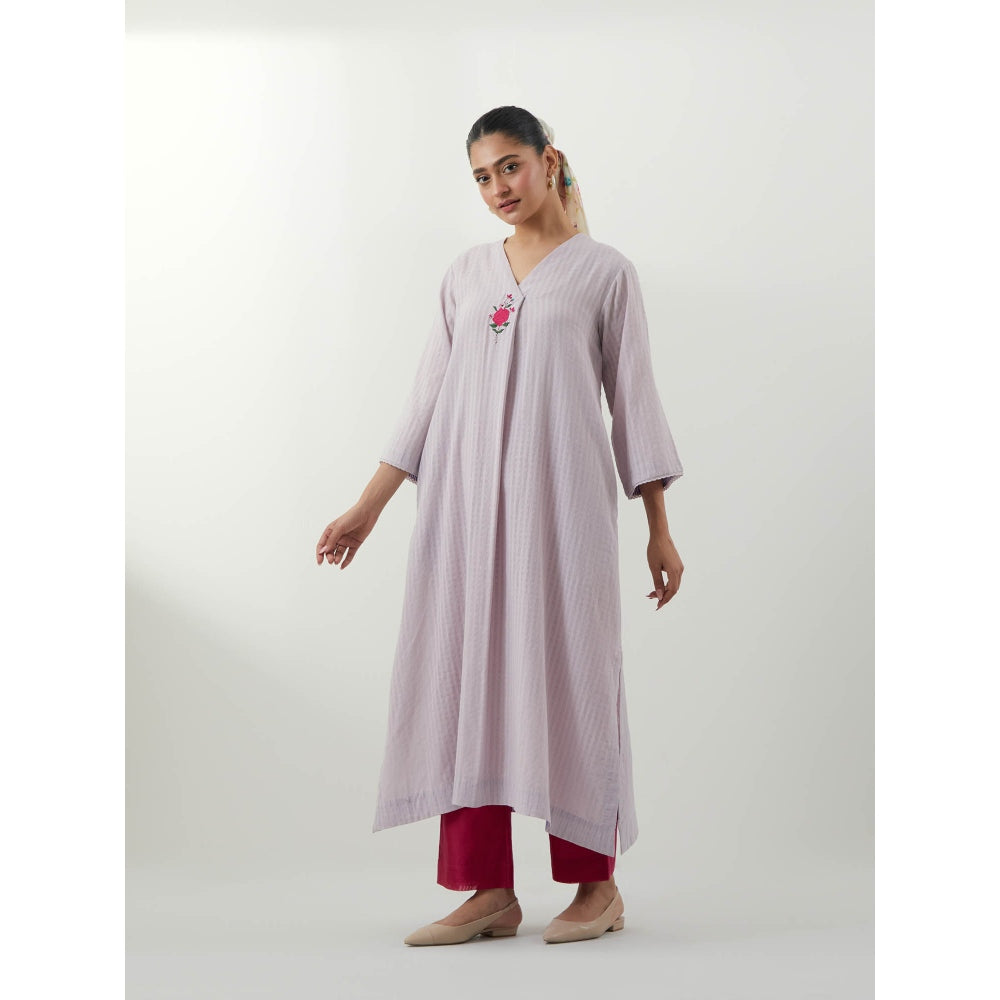 Vinusto Lavender Embroidered Loose Kurta with Pant