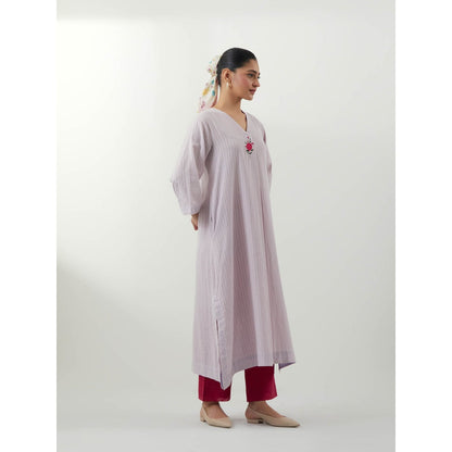 Vinusto Lavender Embroidered Loose Kurta with Pant