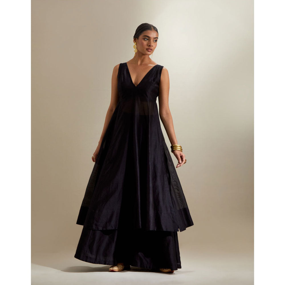 Vinusto Black Plunge Neck Stylise Chanderi Kurta with Cotton Palazzo