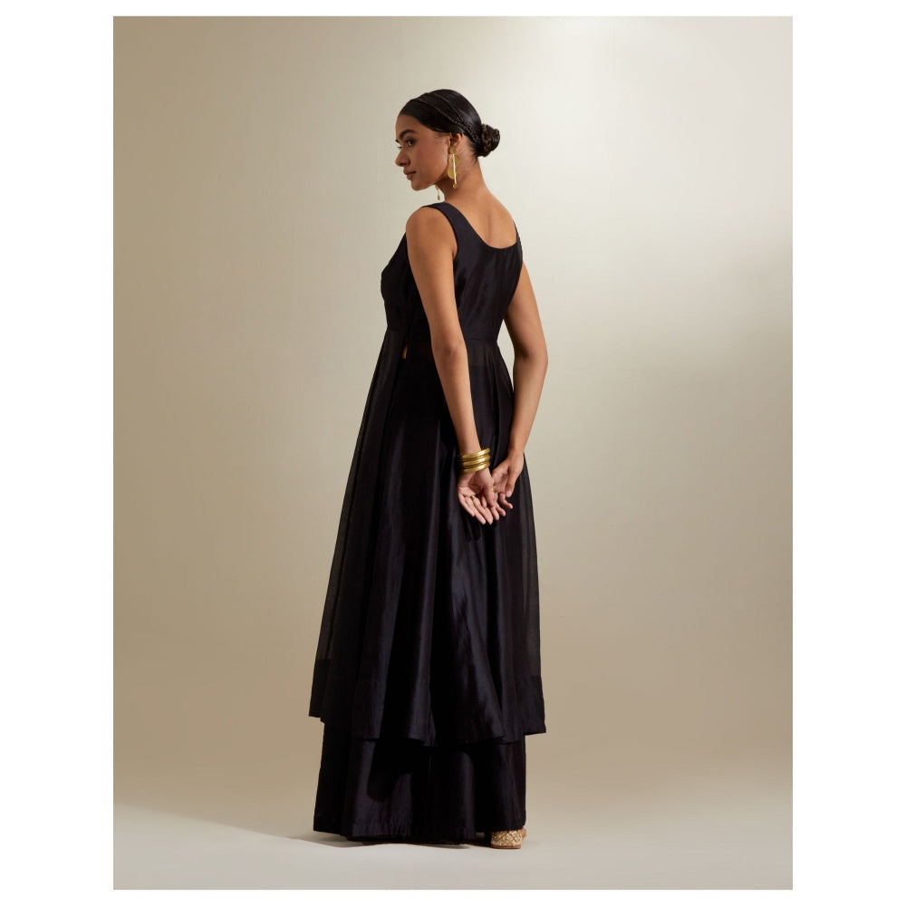 Vinusto Black Plunge Neck Stylise Chanderi Kurta with Cotton Palazzo