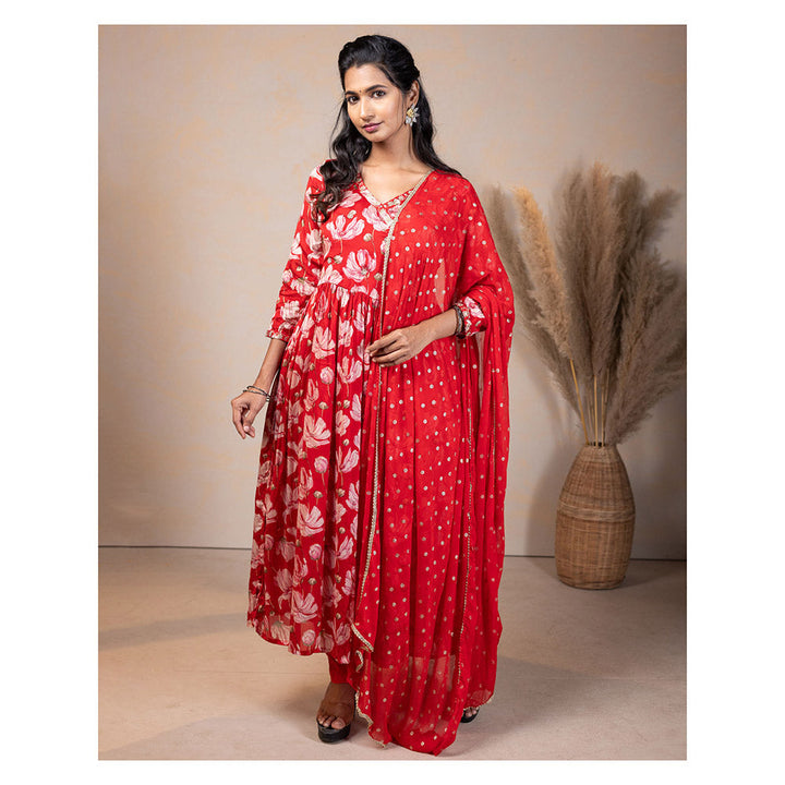 Vinya Red Floral Kurta Set (Set of 3)