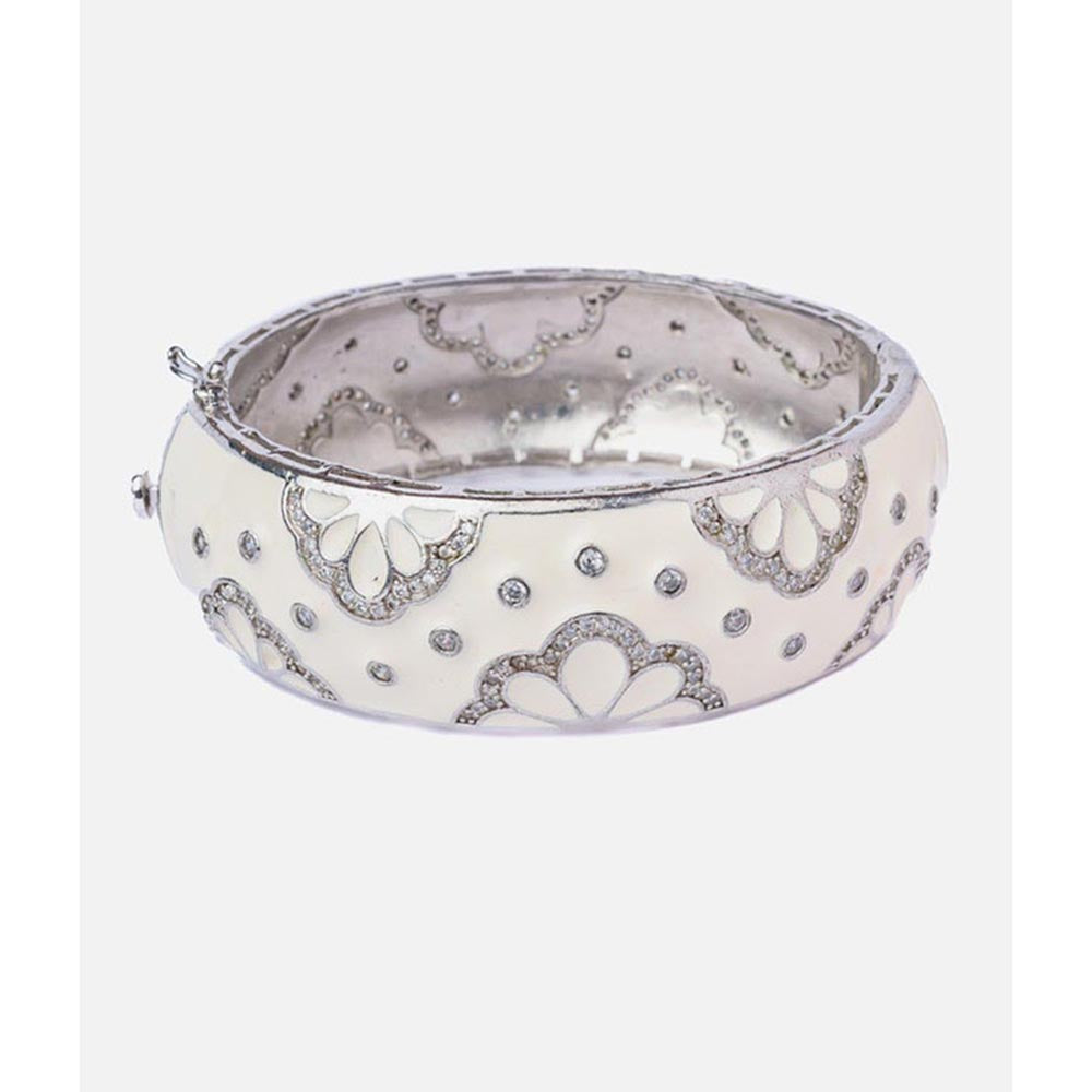 VIVINIA By Vidhi Mehra Florence Silver Plated White Womens Kada