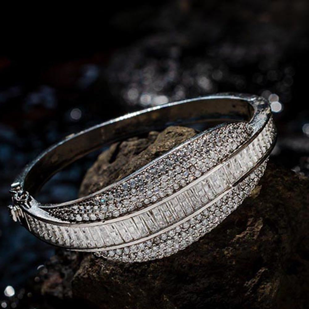VIVINIA By Vidhi Mehra Silver Plated Womens Kada