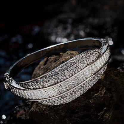 VIVINIA By Vidhi Mehra Silver Plated Womens Kada