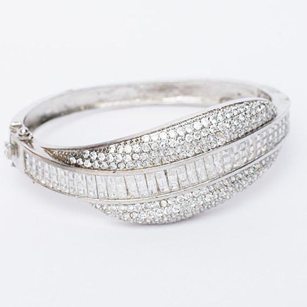 VIVINIA By Vidhi Mehra Silver Plated Womens Kada