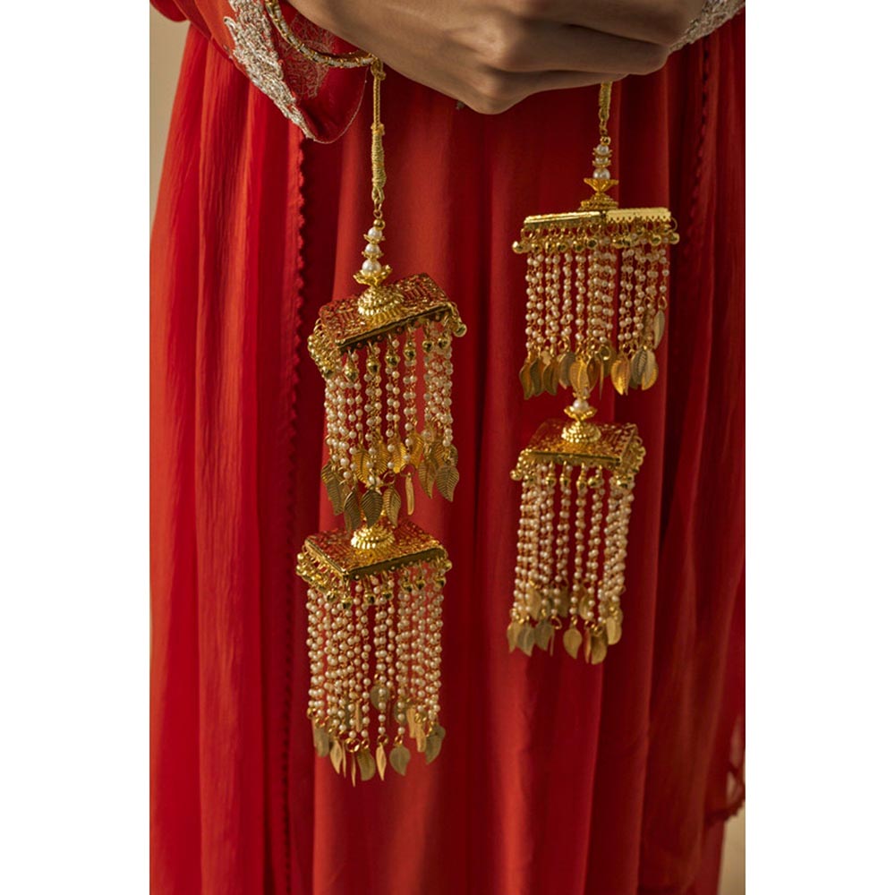 VIVINIA By Vidhi Mehra Gold Plated Womens Kaleeras