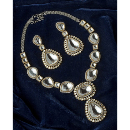 VIVINIA By Vidhi Mehra Silver Plated Gold Womens Kundan Short Necklace Set With Earrings