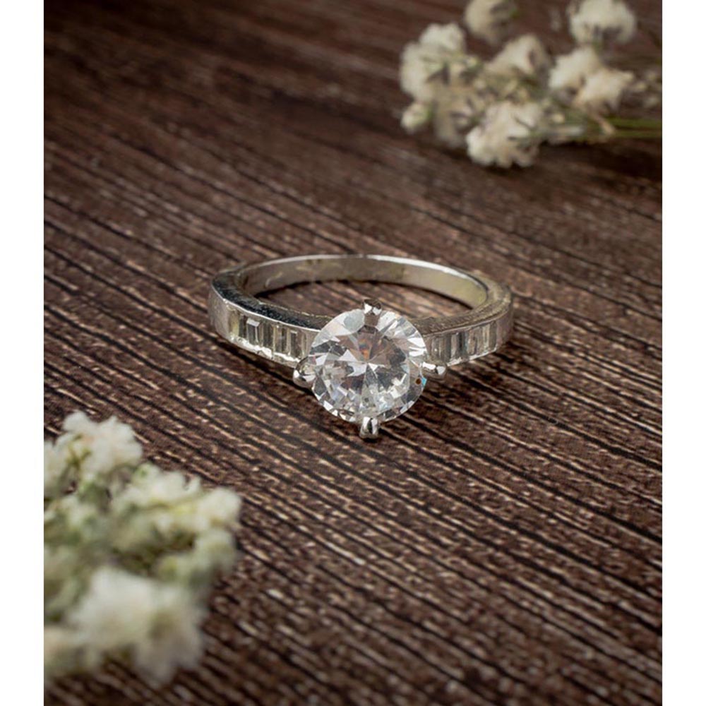 VIVINIA By Vidhi Mehra Zia 2.0 Silver Plated Womens Zircon Ring