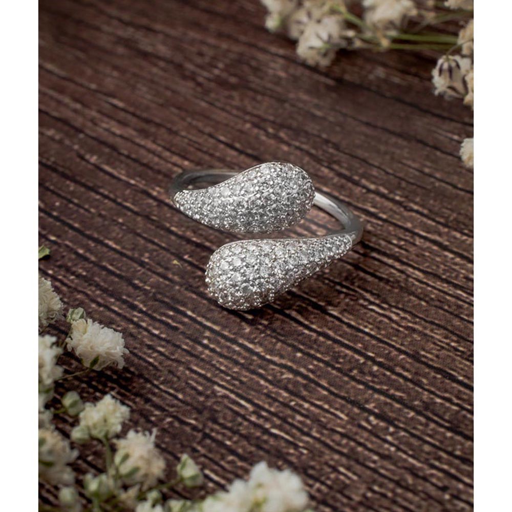 VIVINIA By Vidhi Mehra Zia 2.0 Silver Plated Womens Zircon Ring