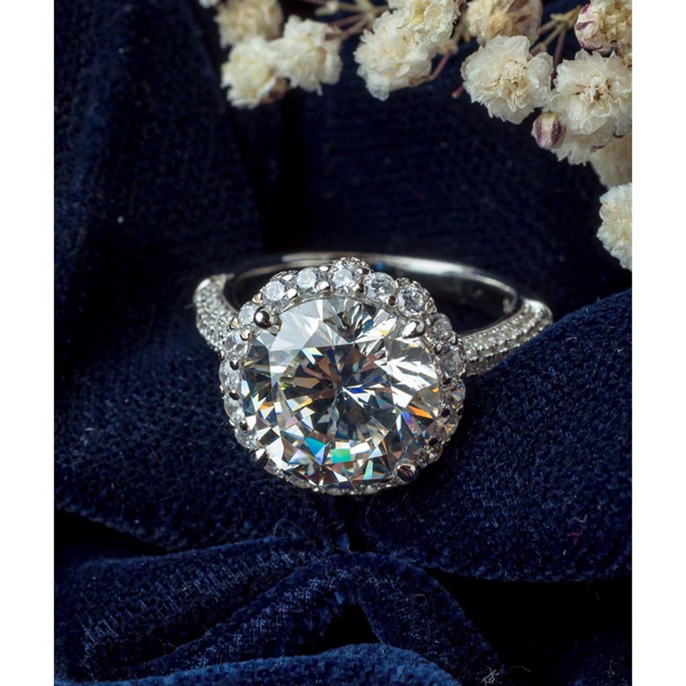 VIVINIA By Vidhi Mehra Silver Plated Womens Zircon Ring