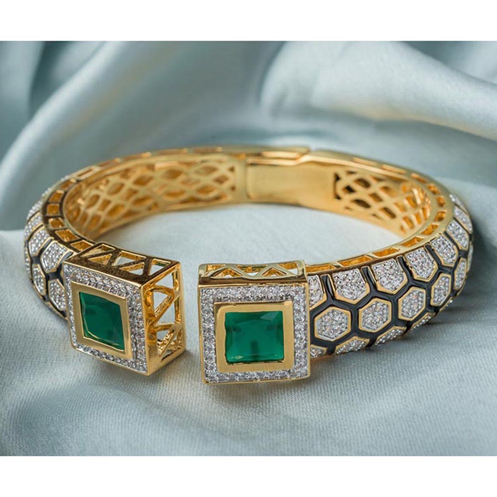 VIVINIA By Vidhi Mehra Florence Gold Plated Green Womens Kada
