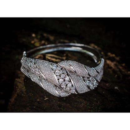 VIVINIA By Vidhi Mehra Silver Plated Womens Kada