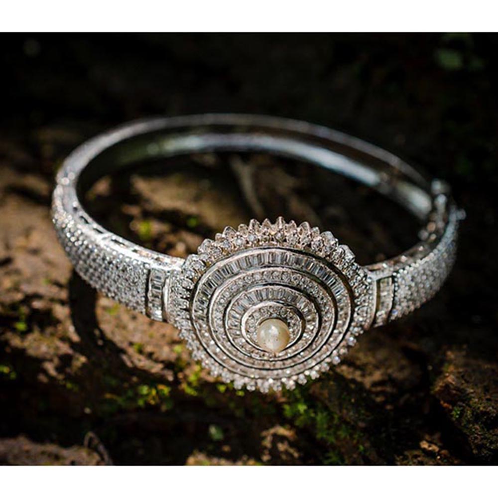 VIVINIA By Vidhi Mehra Silver Plated Womens Kada