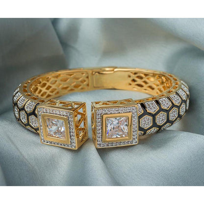 VIVINIA By Vidhi Mehra Florence Gold Plated White Womens Kada