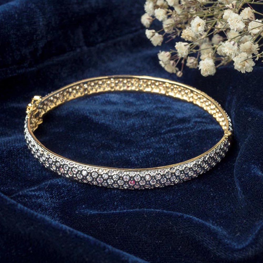 VIVINIA By Vidhi Mehra Gold Plated Womens Zircon Kada