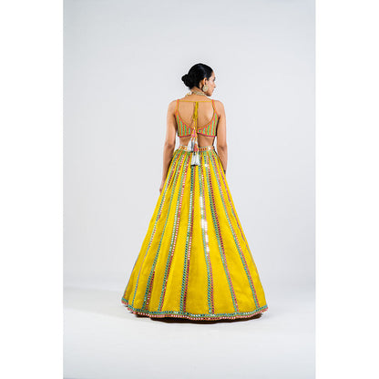 Vvani by Vani Vats Moss Green Mirror Seam Blouse with Lehenga & Dupatta (Set of 3)