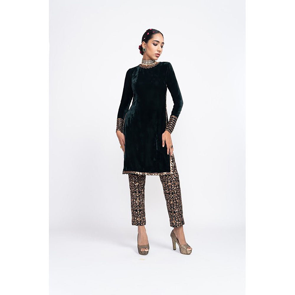 Vvani by Vani Vats Deep Green Velvet Kurta & Pant (Set of 2)