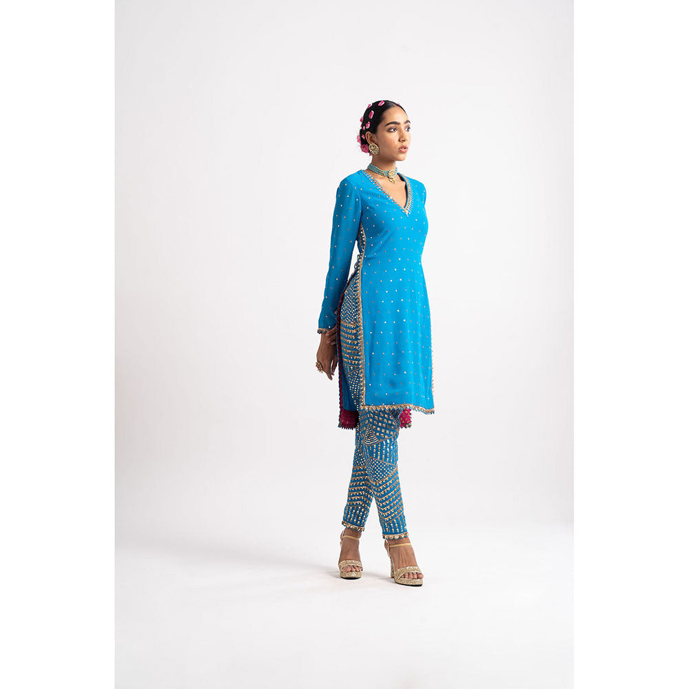Vvani by Vani Vats Firozi V Neck Multi Geo Kurta & Pant (Set of 2)