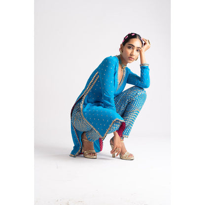 Vvani by Vani Vats Firozi V Neck Multi Geo Kurta & Pant (Set of 2)
