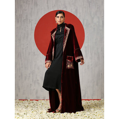 WAZIR C Black Midi Dress with Maroon Cape (Set of 2)