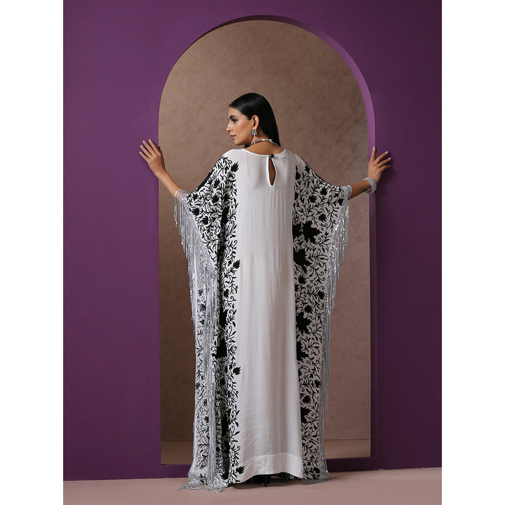 WAZIR C Embroidered White Kaftaan