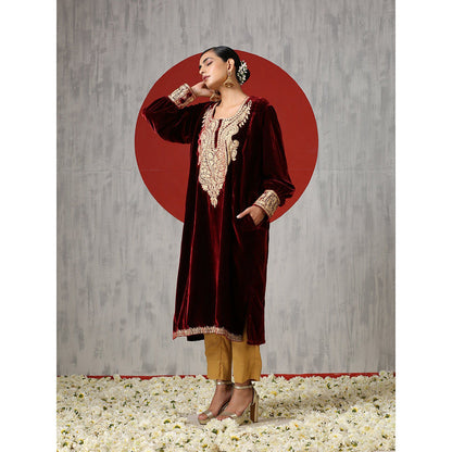 WAZIR C Maroon And Golden Pheran Sets (Set of 2)