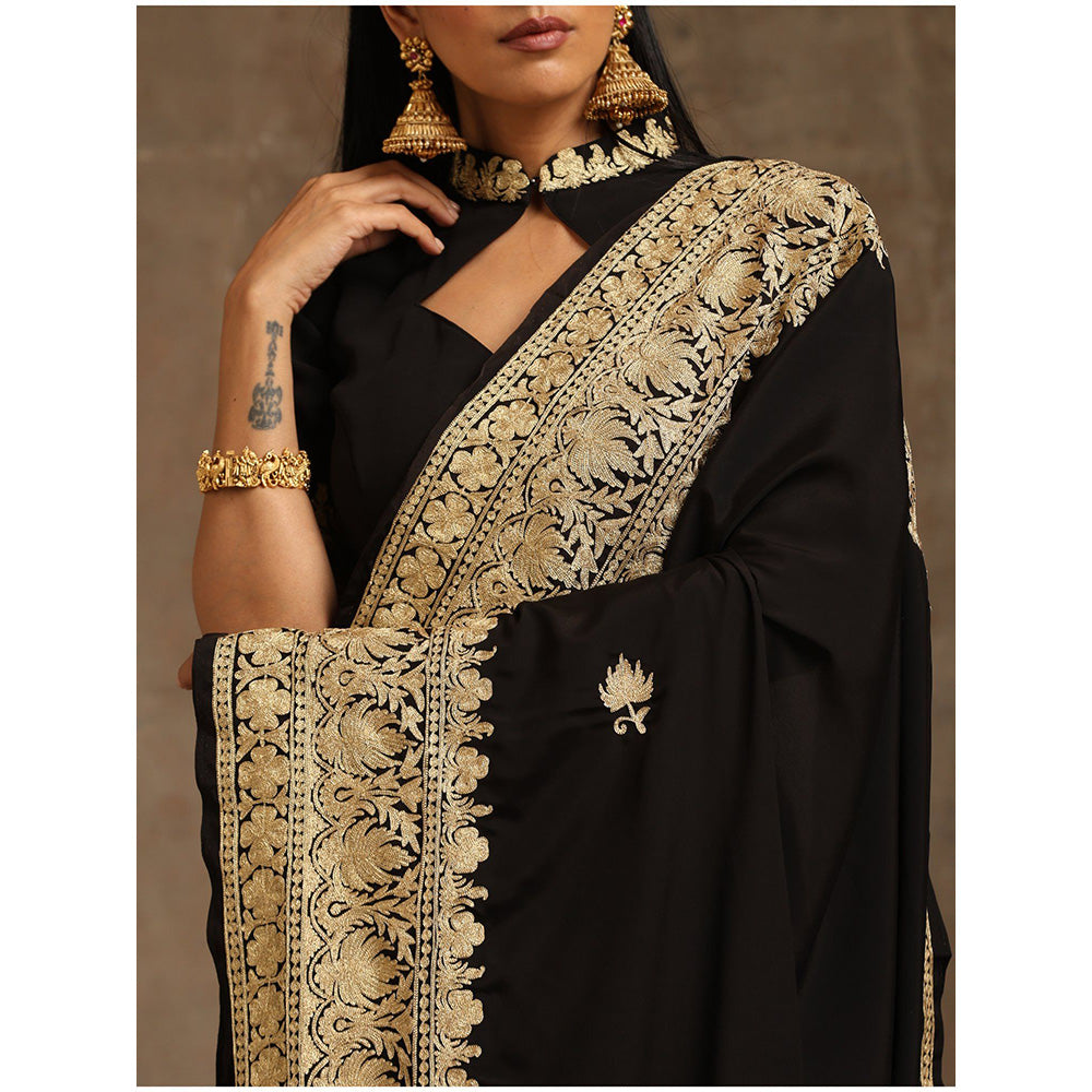 WAZIR C Black Saree with Short Sleeve Blouse