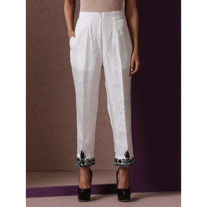 WAZIR C White Crepe Kurta with Dupatta And Straight Fit Pants (Set of 3)