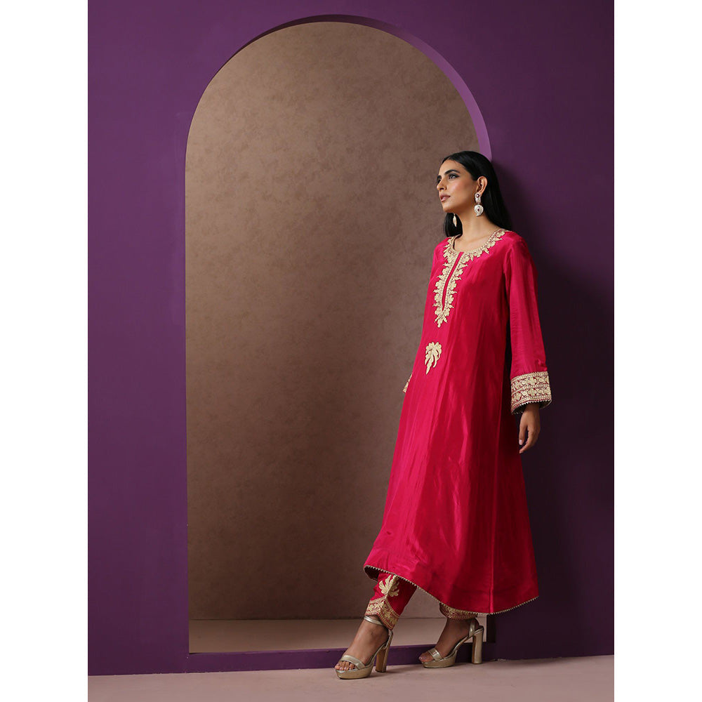 WAZIR C Embroidered Hotpink Kurta with Pant (Set of 2)