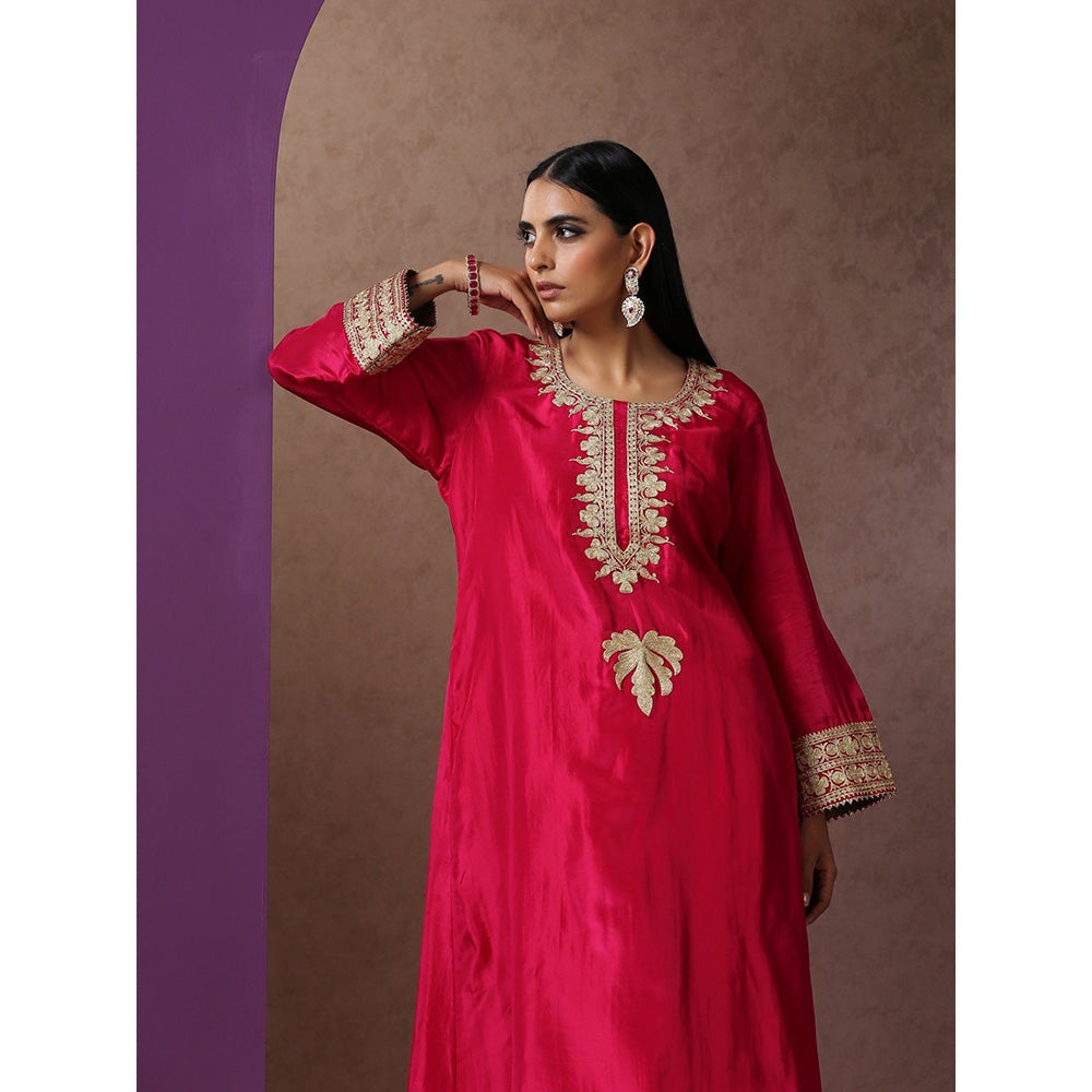 WAZIR C Embroidered Hotpink Kurta with Pant (Set of 2)