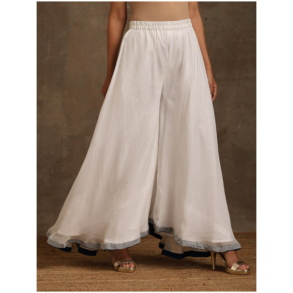 WAZIR C Embroidered White Kurta Pant & Dupatta (Set of 3)