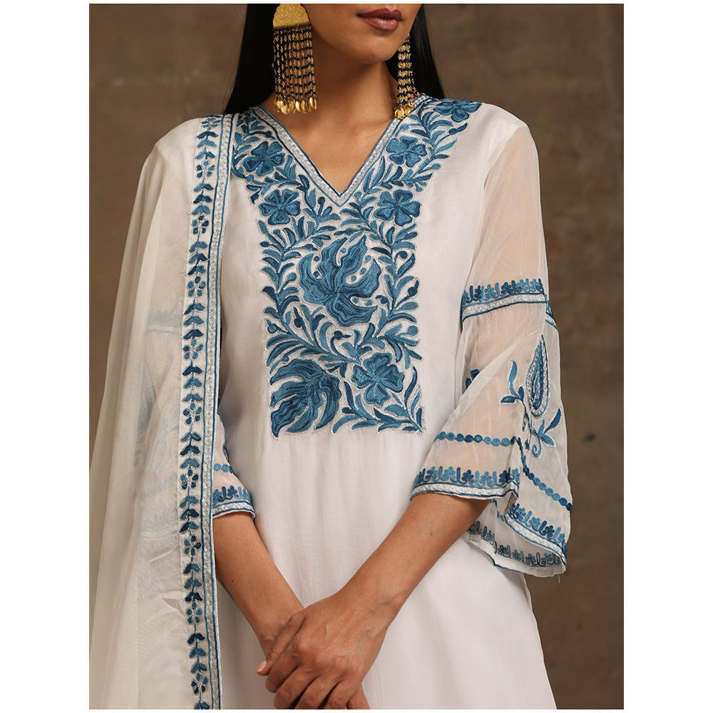 WAZIR C Embroidered White Kurta Pant & Dupatta (Set of 3)